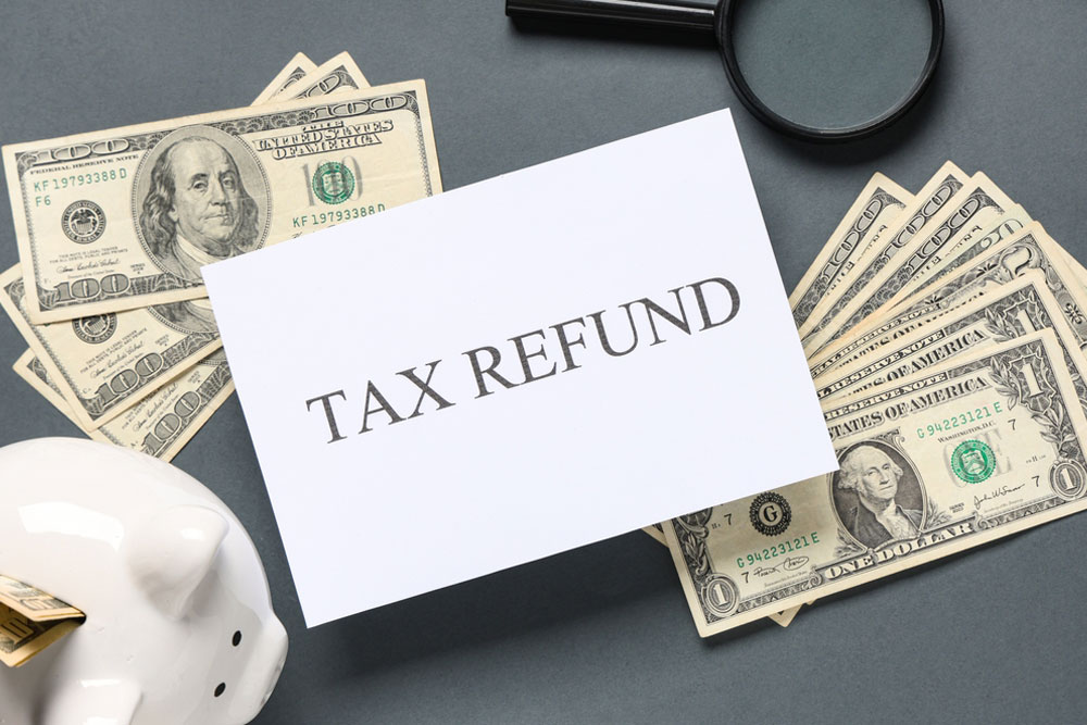 Should You Splurge or Save Your Tax Refund